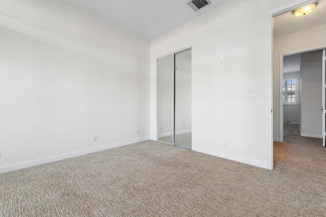  Residence photo 30