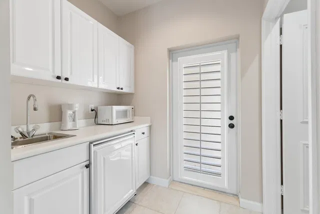  Residence photo 34