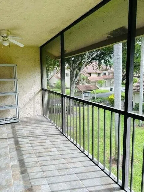 Unit E photo 13