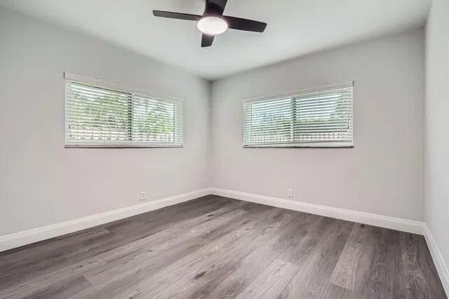 Residence photo 12