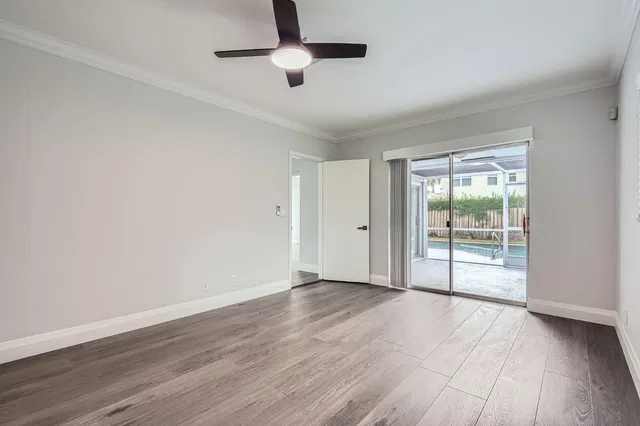 Residence photo 17