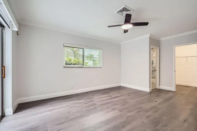 Residence photo 18