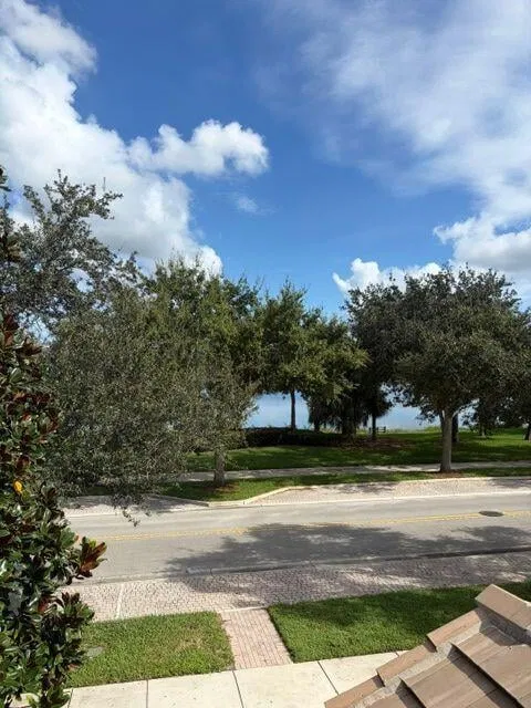 Evergrene Palm Beach Gardens Residence photo 17