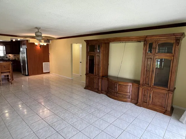  Unit 101 photo 16