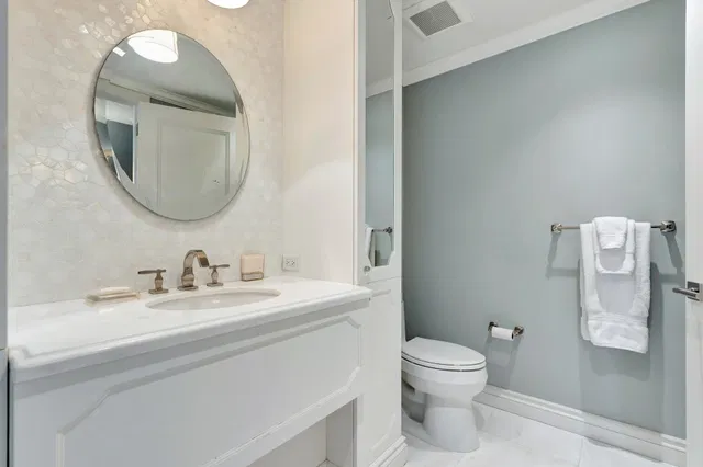 Unit 602 photo 61