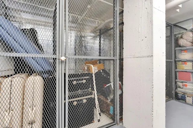 Unit 602 photo 90
