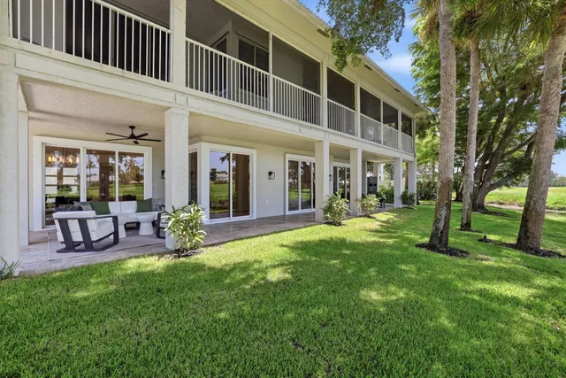 First Fairway Residence photo 39