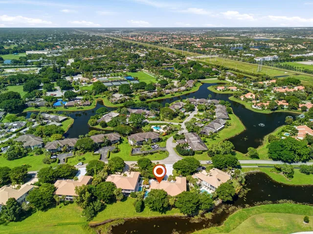 First Fairway Residence photo 56
