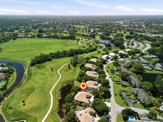 First Fairway Residence photo 57