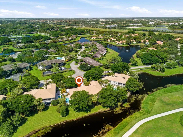 First Fairway Residence photo 59