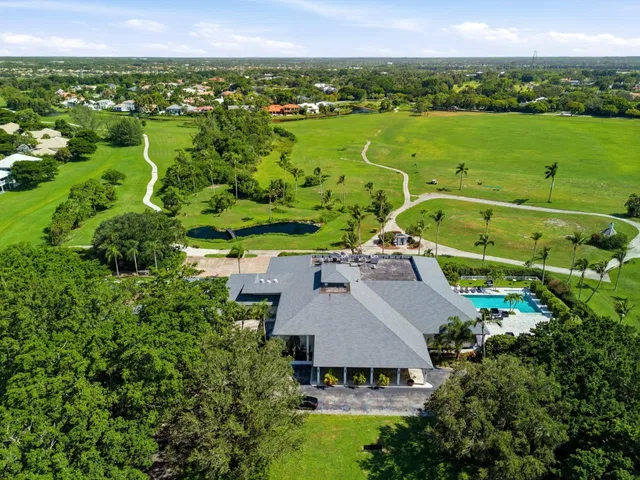 First Fairway Residence photo 60