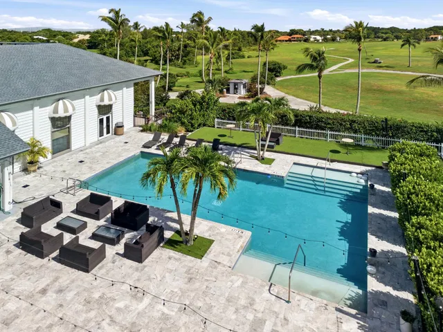 First Fairway Residence photo 61