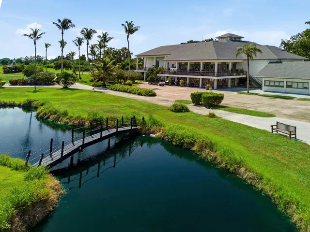 First Fairway Residence photo 62