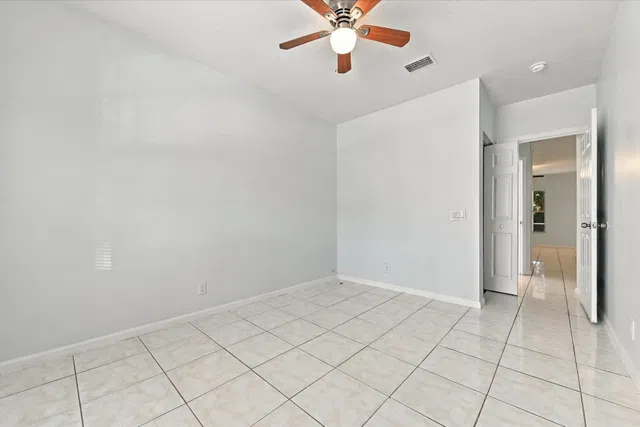 Residence photo 15