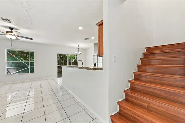 Residence photo 18