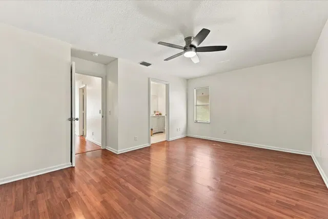 Residence photo 20