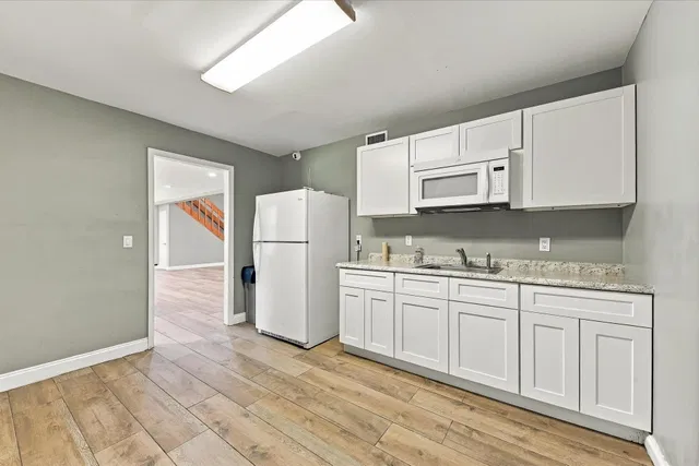 Residence photo 36
