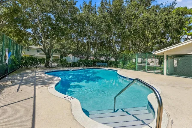 Residence photo 39