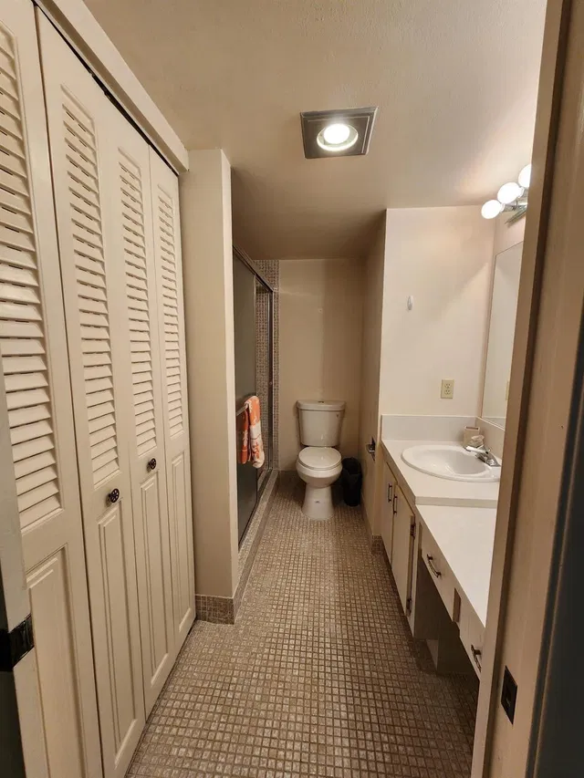  Unit 4033 photo 16