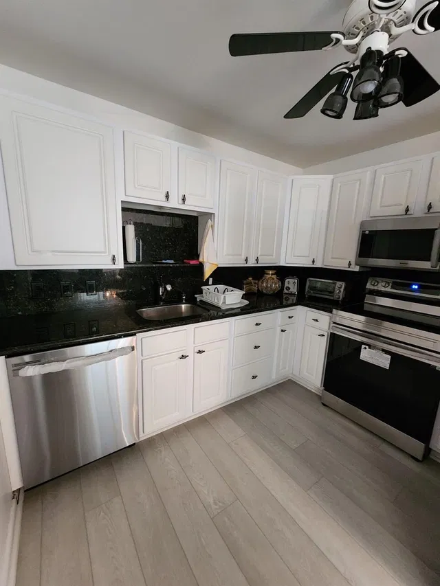  Unit 4033 photo 24