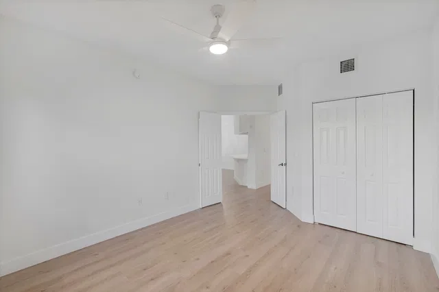  Unit 305 photo 11