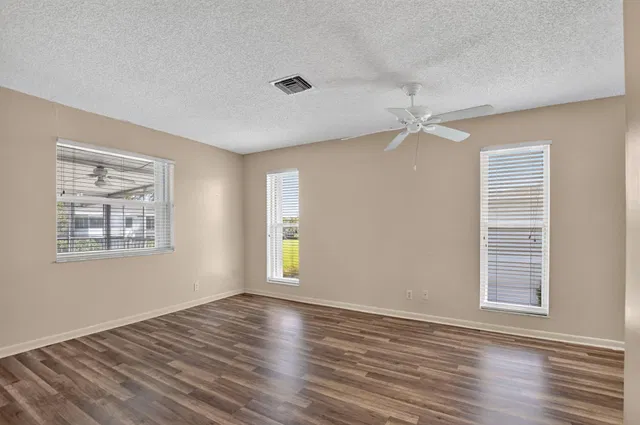  Unit 204 photo 11