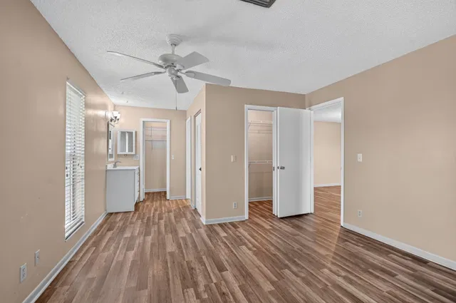  Unit 204 photo 12
