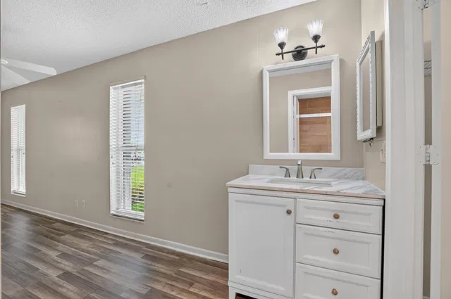  Unit 204 photo 16