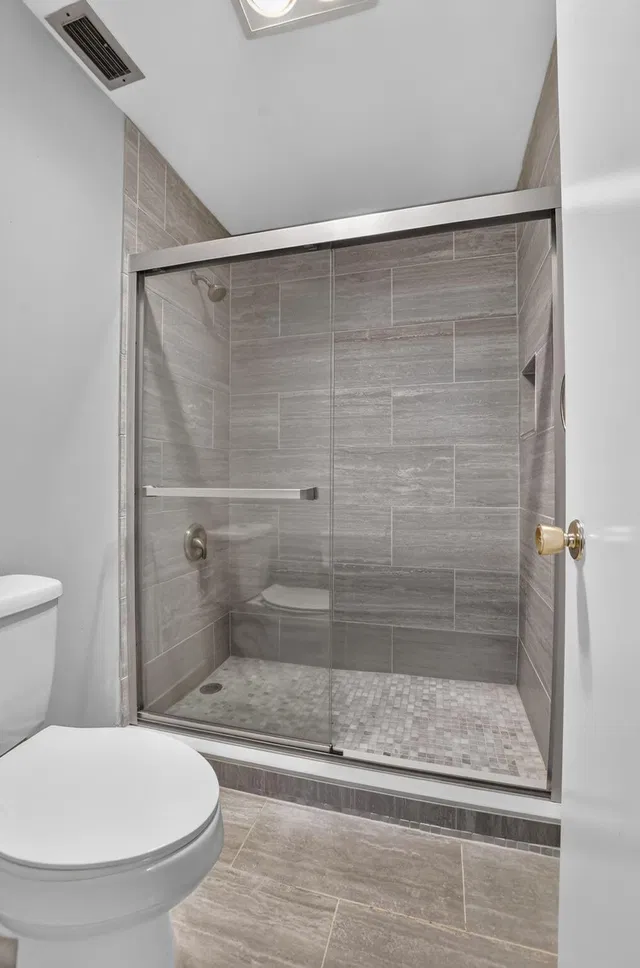  Unit 204 photo 17