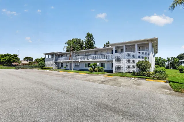  Unit 204 photo 23