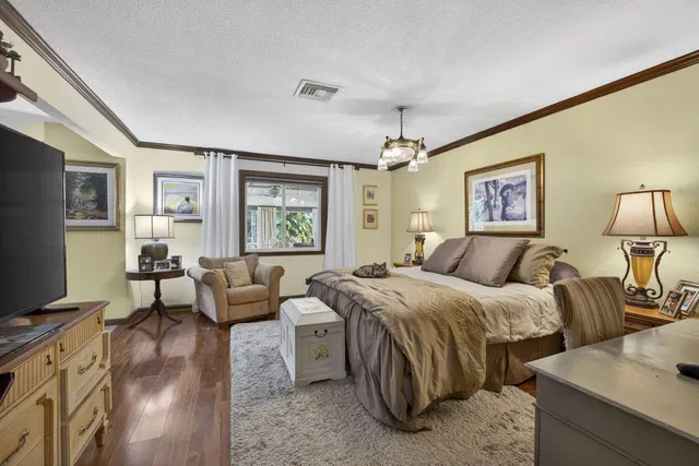  Residence photo 15