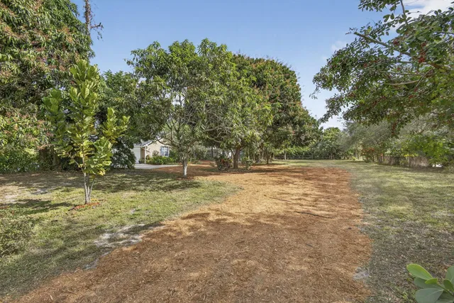  Residence photo 25