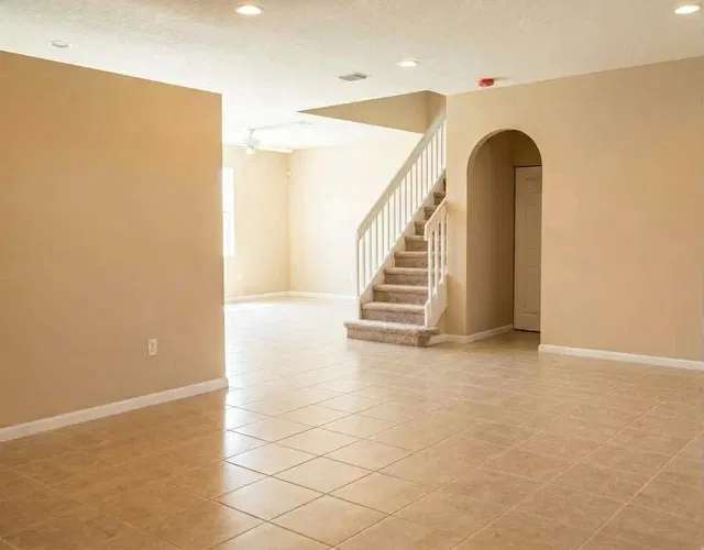 Residence photo 2