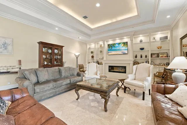 Residence photo 10
