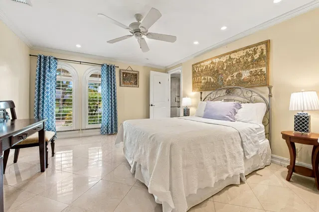 Residence photo 14