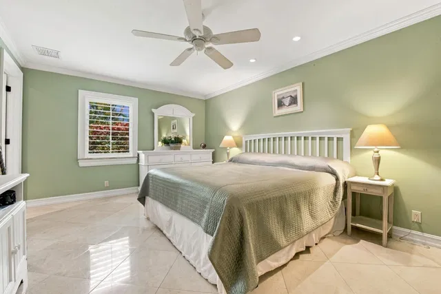 Residence photo 15