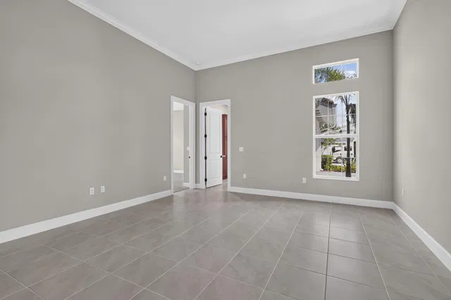 Residence photo 9