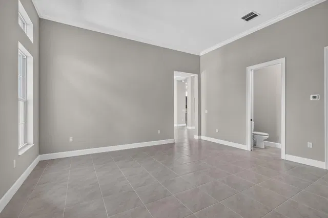 Residence photo 11