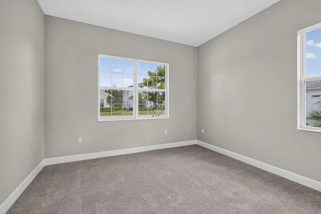 Residence photo 28