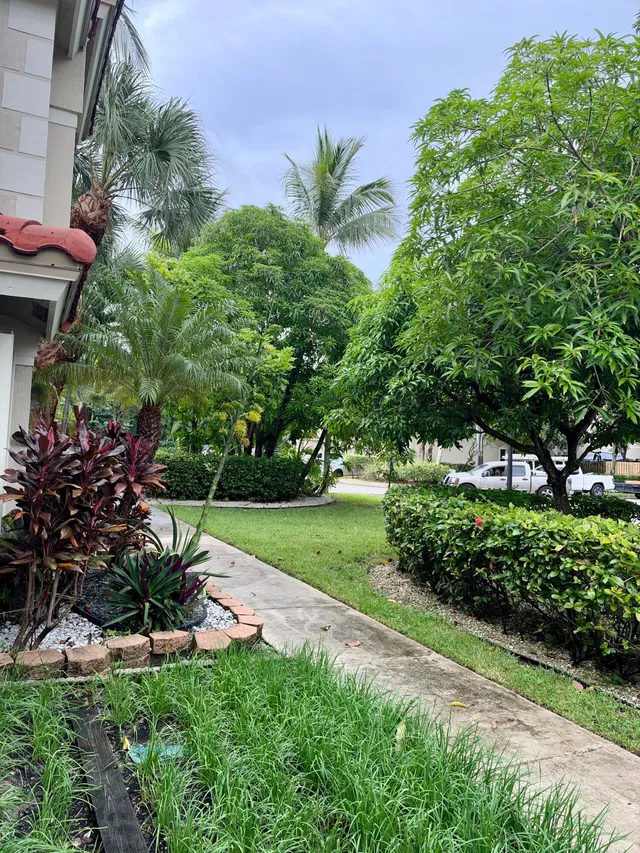 Residence photo 12