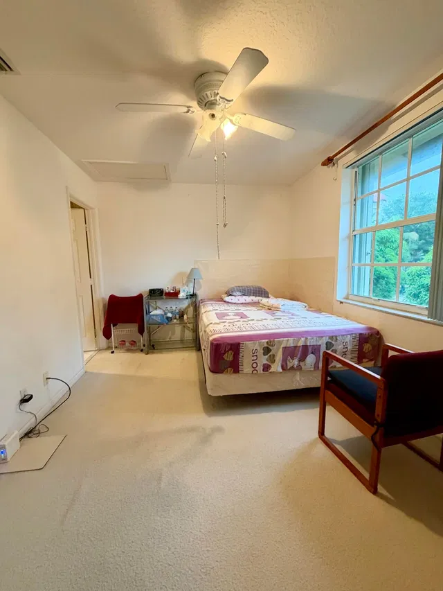 Residence photo 18