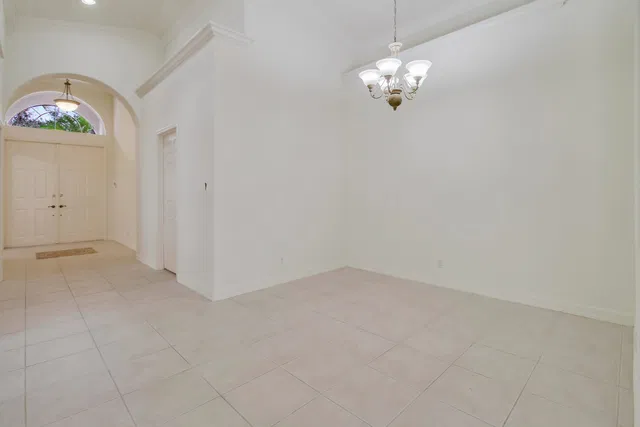  Residence photo 6