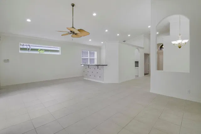  Residence photo 10