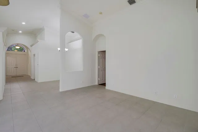  Residence photo 11