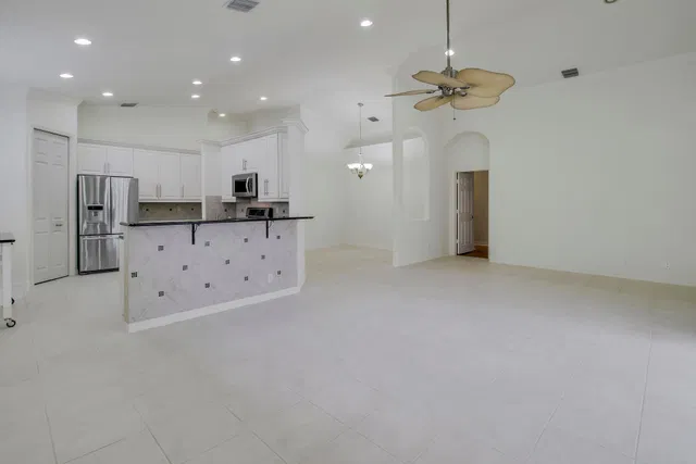  Residence photo 12