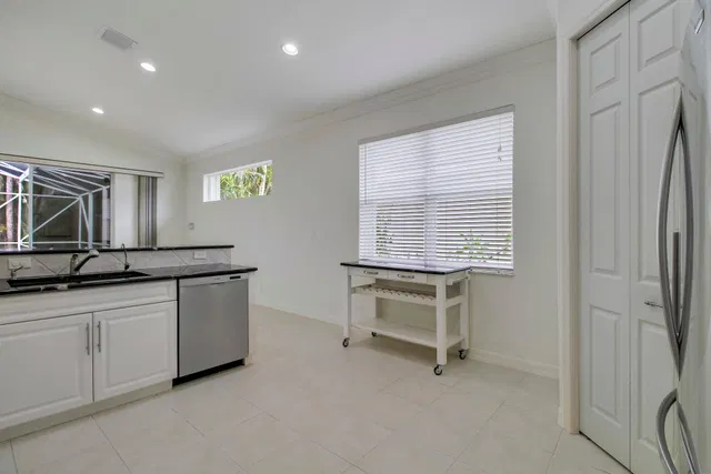  Residence photo 19