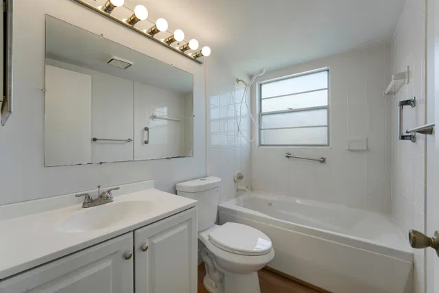 Residence photo 12
