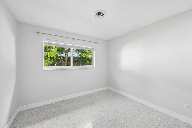 Residence photo 23
