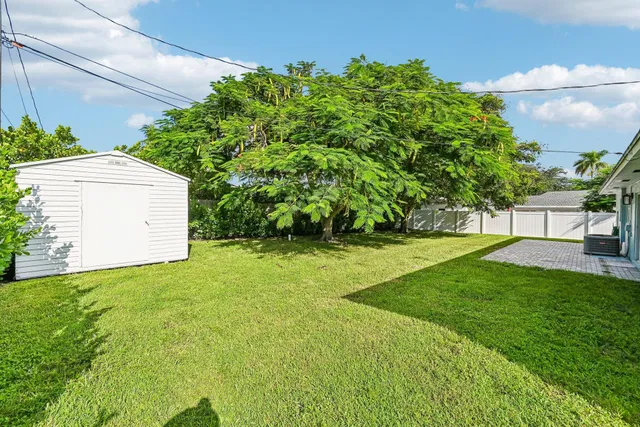 Residence photo 26