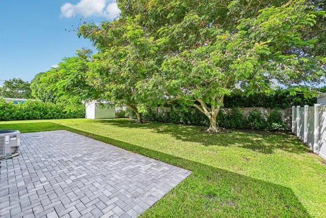Residence photo 29
